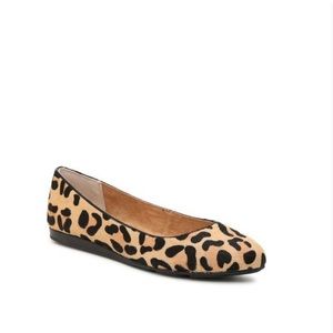 Gently Used Kelly & Katie Astor Flats!